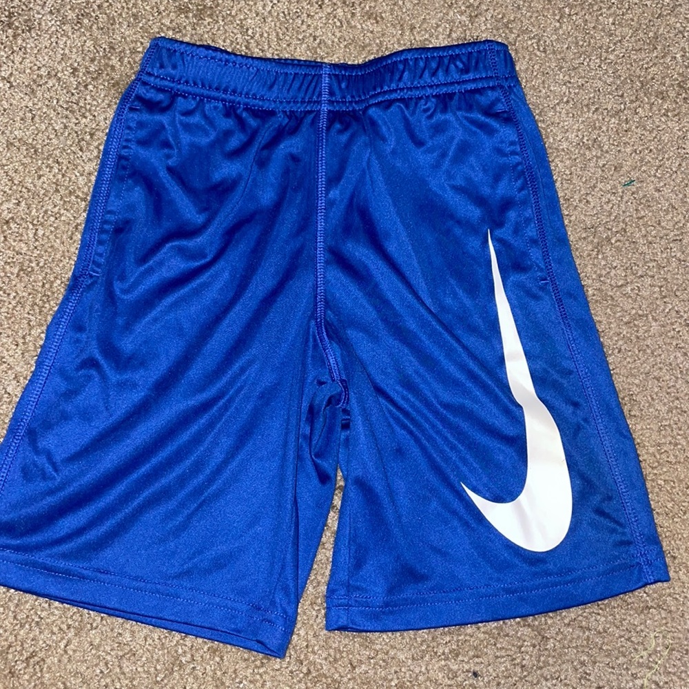 Boys Nike Dri-Fit Shorts Size 7